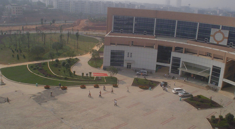 学院风景-湖南工程学院--国际教育学院欢迎您!