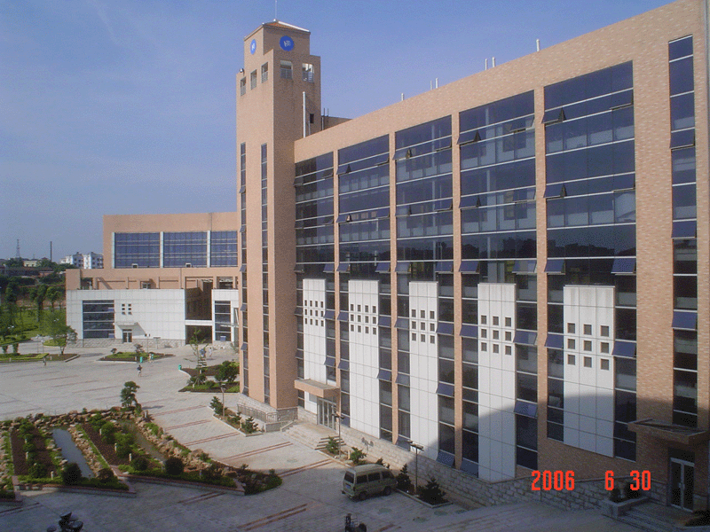 学院风景-湖南工程学院--国际教育学院欢迎您!